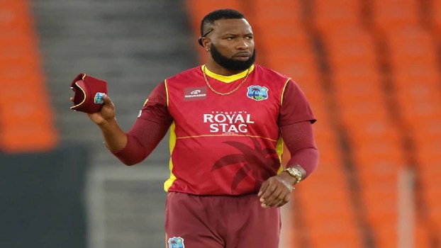 चौथे अंपायर से बहस करना पोलार्ड को पड़ा भारी, IPL ने लगाया जुर्माना