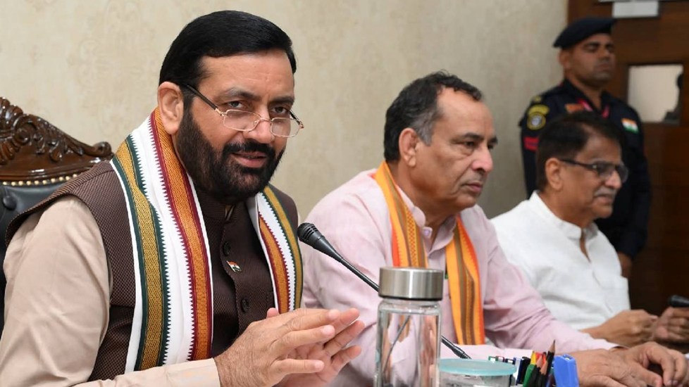 Haryana News: पीएम मोदी की अपील का दिख रहा असर, अब मंत्री और अफसर करेंगे वर्चुअल मीटिंग