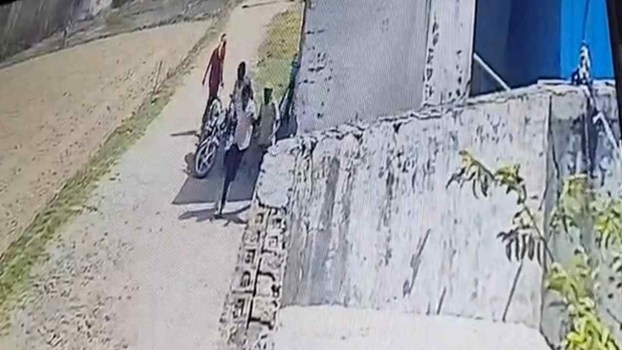 HARYANA NEWS: अंबाला में दिनदहाड़े चली ताबड़तोड़ गोलियां, पूरे गांव में दहशत का माहौल