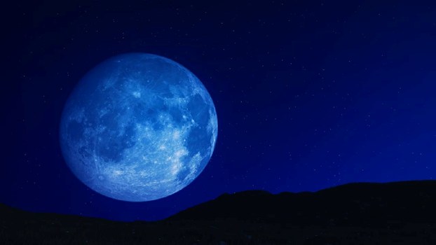 Blue Moon: आज दिखेगा दुर्लभ ब्लू मून, जानें शाम को किस समय नजर आएगा खास नजारा