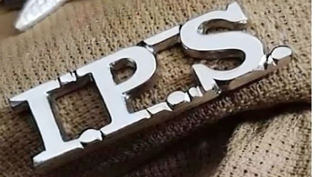 UP News: यूपी में बड़े स्तर पर प्रशासनिक फेरबदल, PPS से बने IPS, कई निरीक्षकों के तबादले, देखें लिस्ट