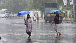 Aaj Ka Mausam 05 October: आज कहां होगी मूसलाधार बारिश? घर से निकलने से पहले देख लें IMD का ताजा अपडेट