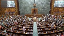 Anti-Paper Leak Bill: विपक्ष के जोरदार हंगामे के बीच लोकसभा में एंटी पेपर लीक बिल पास, ध्वनि मत से मिली मंजूरी