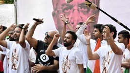 जंतर-मंतर प्रदर्शन मामले में दिल्ली पुलिस की 3 एफआईआर, करीब 1,000 लोग हिरासत में, मुंबई में भी 500 के खिलाफ एक्शन