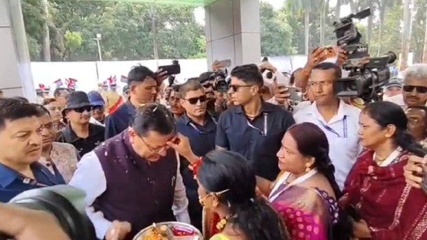 उत्तराखंड में SIR पर सियासत तेज, CM धामी बोले- संस्थाओं को अपना काम करने दें