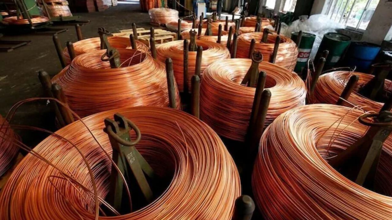दुनियाभर में बढ़ी तांबे की डिमांड, 6 महीने में कॉपर की कीमत में आई जबरदस्त उछाल