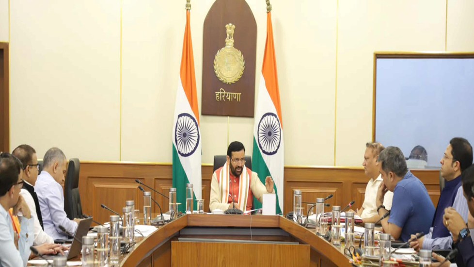 Haryana News: गांवों में लाइब्रेरी से इंडोर जिम तक, योजनाओं की गुणवत्ता और निगरानी पर CM सैनी का जोर