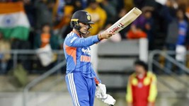 NZ vs Ind: अभिषेक शर्मा ने रचा इतिहास, T20 शतकों में विराट कोहली को पछाड़ा
