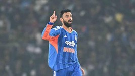 ICC T20 Rankings: वरुण चक्रवर्ती की बड़ी छलांग, बुमराह-अर्शदीप की रैंकिंग में भी सुधार
