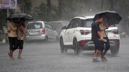 Kal Ka Mausam 10 October 2026: दिल्ली-UP-बिहार समेत कई राज्यों में बारिश के आसार, दक्षिण भारत में चेतावनी जारी