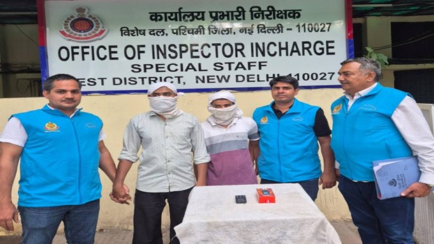 गैंगस्टर नवीन बाली-नीरज बवाना के नाम पर मांगी थी रंगदारी, दिल्ली पुलिस ने 12 घंटे के अंदर 2 आरोपियों को दबोचा; एक फ़ोन और सिम कार्ड बरामद