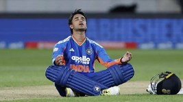 अभिषेक की ताबड़तोड़ बल्लेबाजी देख खौफ में पाकिस्तानी क्रिकेटर, कहा- ऐसी तबाही नहीं देखी