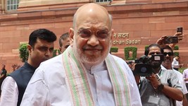 अमित शाह का नशे के सौदागरों पर बड़ा प्रहार\! नॉर्थ-ईस्ट में 38 ठिकानों पर छापेमारी, 1,424 बैंक खाते फ्रीज