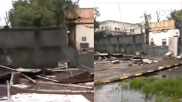 पाकिस्तान हाई कमीशन के बाहर अवैध ढांचे पर चला JCB, हटाया गए बैरिकेड और सुरक्षा घेरा