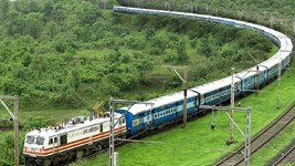 Train Cancellation: यात्रियों के लिए बड़ी राहत...अब नहीं रद्द होंगी और ट्रेनें, रेलवे ने दिया अपडेट