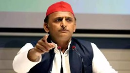 UP News: 2027 के विधानसभा चुनाव से पहले अखिलेश यादव ने गठबंधन का रास्ता किया साफ, SP-कांग्रेस के साथ चलने की कही बात