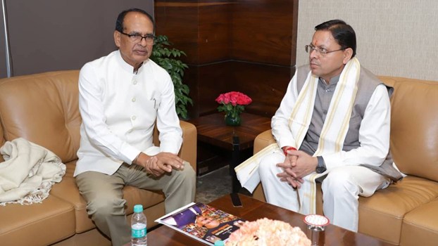 Uttarakhand News: CM धामी ने केंद्रीय मंत्री शिवराज सिंह चौहान से की मुलाकात, उत्तराखंड में 315 सड़कों के प्रस्तावों पर हुई चर्चा