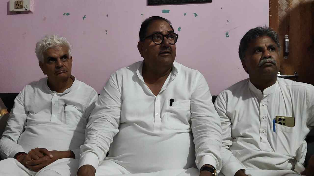 Haryana News: अभय चौटाला के गंभीर आरोपों से गरमाई हरियाणा की राजनीति, हुड्डा को दी खुली चुनौती