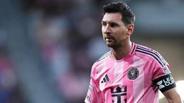 Lionel Messi: पिता के निधन से टूट गए लियोनल मेसी, फुटबॉल खेलने को लेकर लिया चौंकाने वाला फैसला