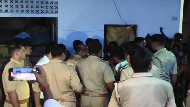 यूपी के बाराबंकी में जमीन विवाद में फिर बीती रात खूनी खेल! गोली लगने से एक व्यक्ति की मौत