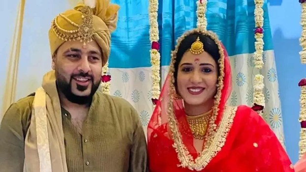 Badshah-Esha Rikhhi Divorce: शादी के 5 महीने बाद अलग हुए बादशाह और ईशा रिखी, पोस्ट शेयर कर मांगी प्राइवेसी
